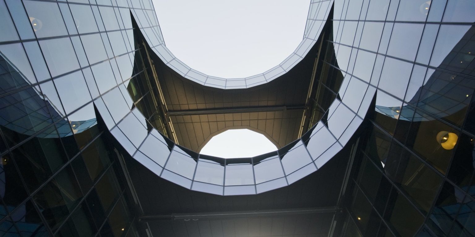 detail-of-modern-architecture-1536×1022